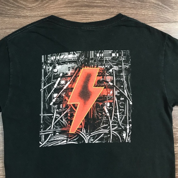 AC/DC Australian Rock Band Tee Mens Rock N’ Roll Lead Singer Brian Johnson Shirt - Picture 4 of 7